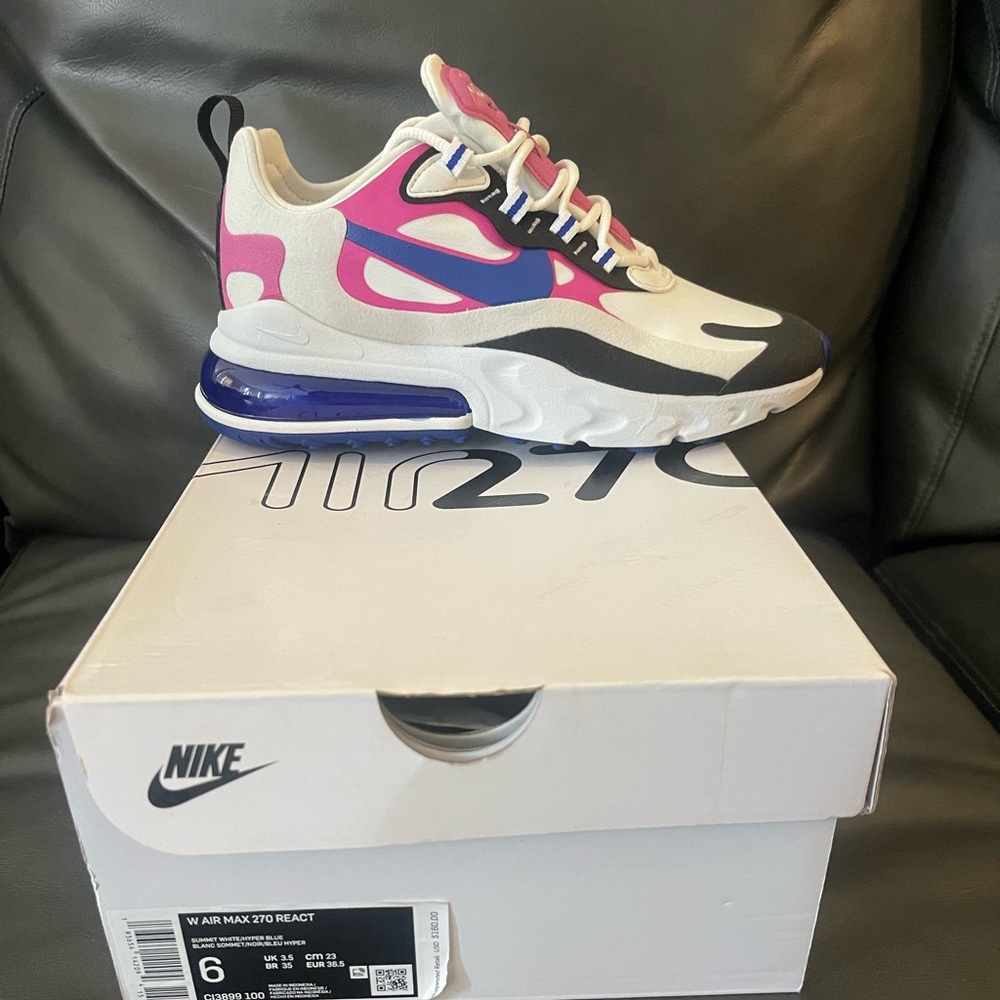 Womens size 6 AirMax 270 react brand new